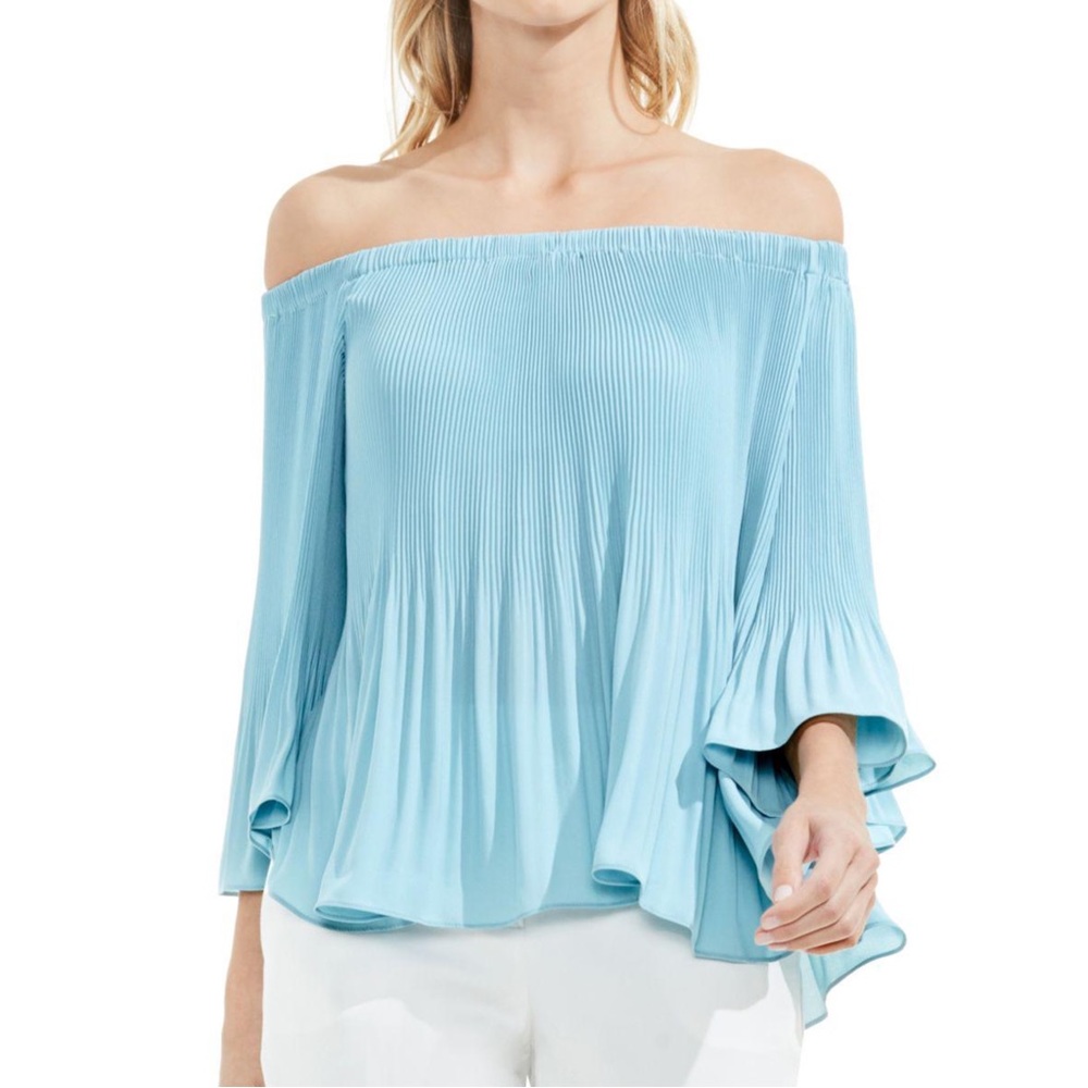 NWT Vince Camuto Off Shoulder Flowy Pleated Blouse Bell Sleeve Stretchy Top